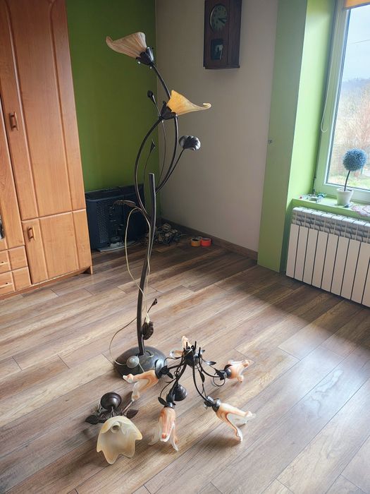 Sprzedam komplet oświetlenia