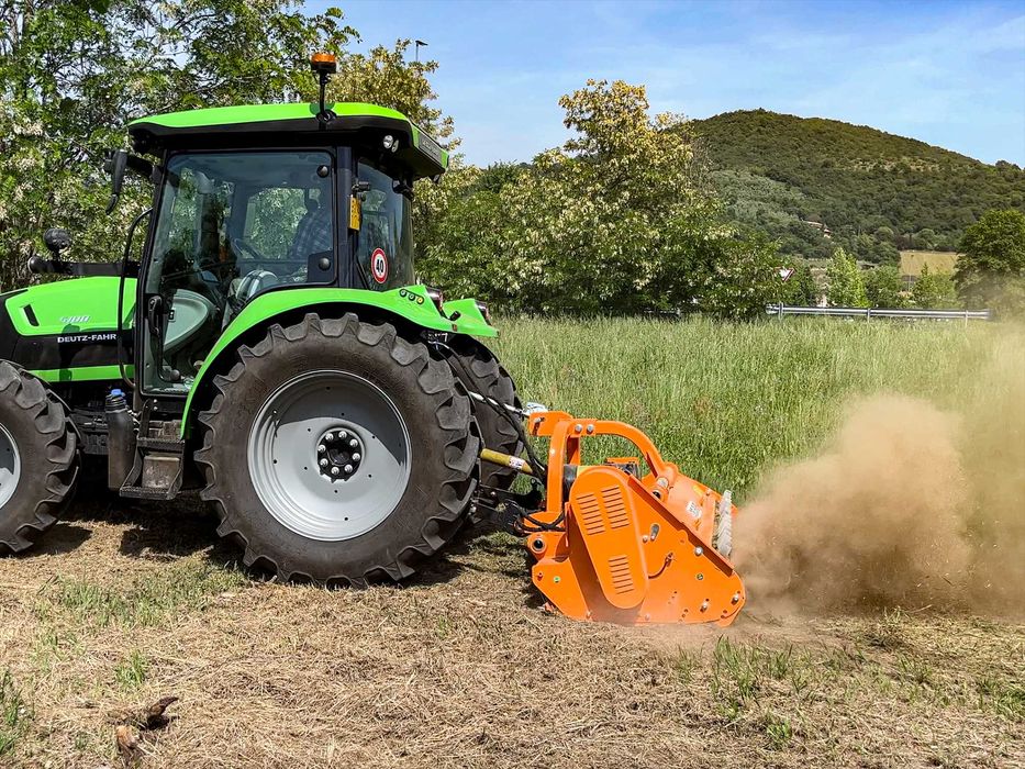 Triturador REFORÇADO 2.2m TORO-220-p/trator 60-120cv -5 Correias c/ CARDÃ