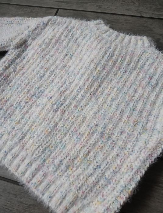 Piękny gruby sweter, sweterek, sweter dla dziewczynki, 7 lat
