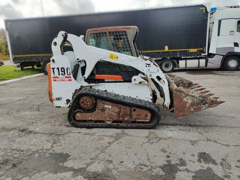Фронтальний навантажувач Bobcat T190
