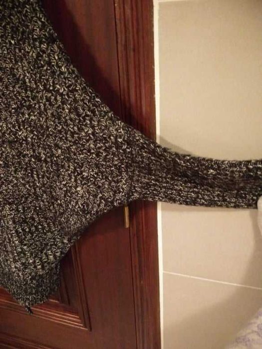 Casaco de lã mesclada de preto e branco