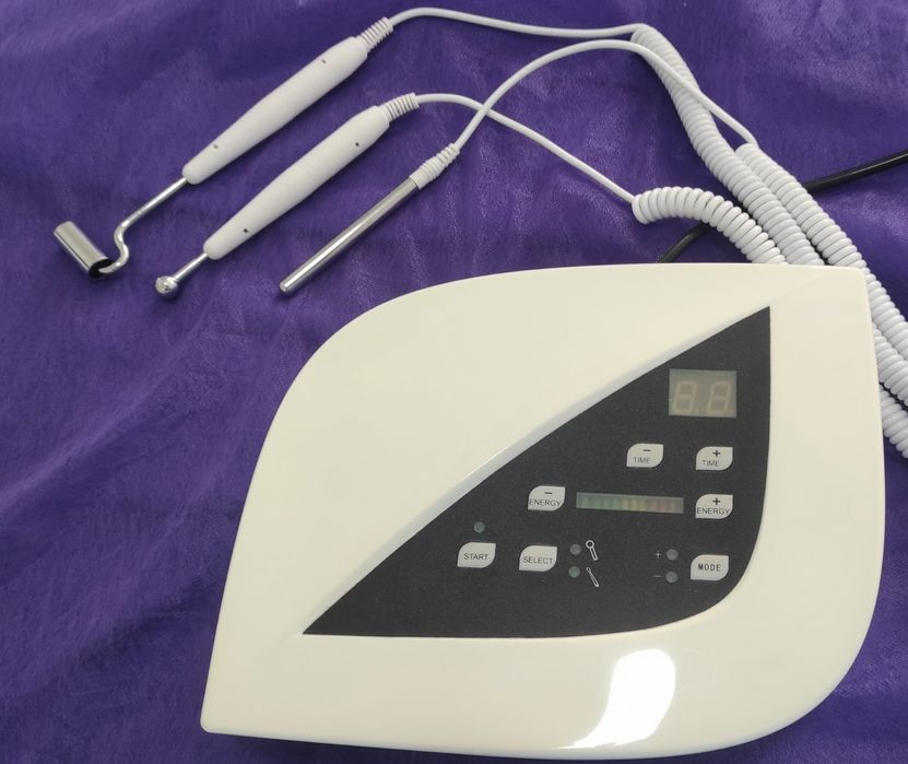 Апарат мікрострумової терапії (мікротоки)