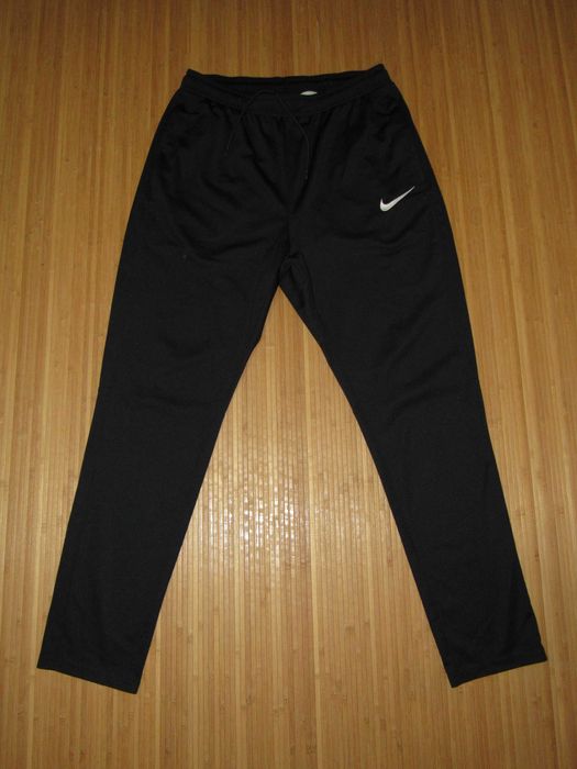Спортивні штани Nike - L