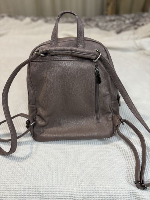 Рюкзак жіночий з екошкіри