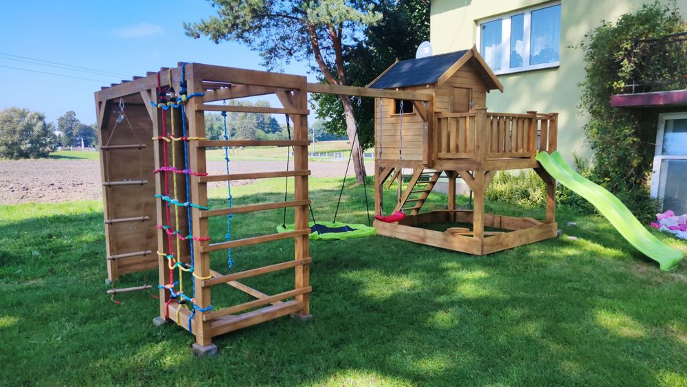 Plac zabaw-meble ogrodowe
