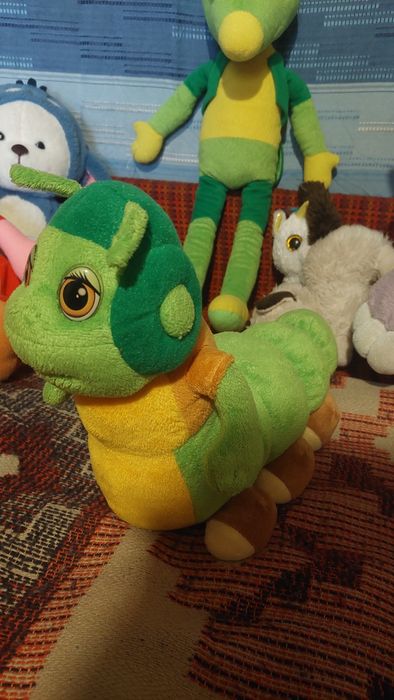 Игрушки  лот 6 игрушек  можно купить по одному смотрите опис
