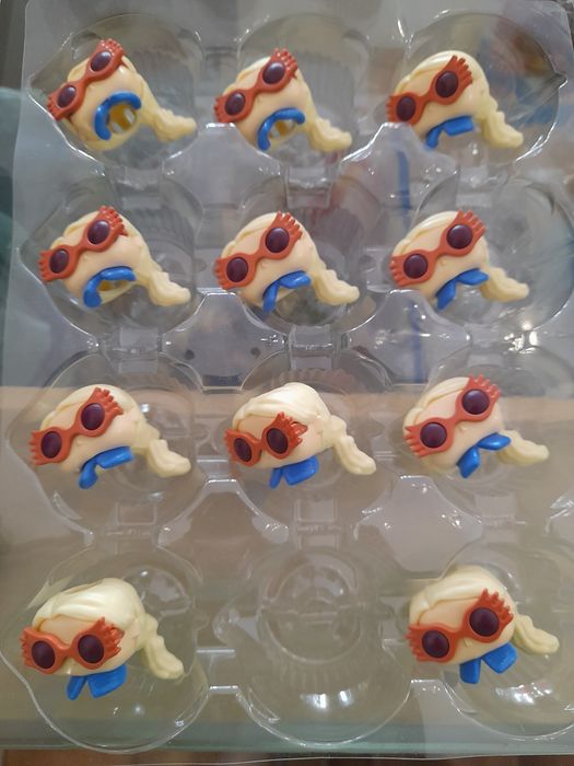 Bonecos DC COMICS Batgirl e Harry Potter Pop Funko kinder Joy