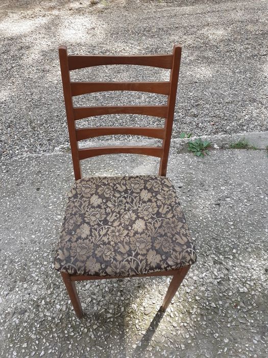 Вінтажні стільці (ресайклінг)