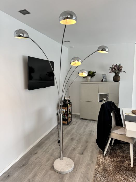 Candeeiro pé com base marmore