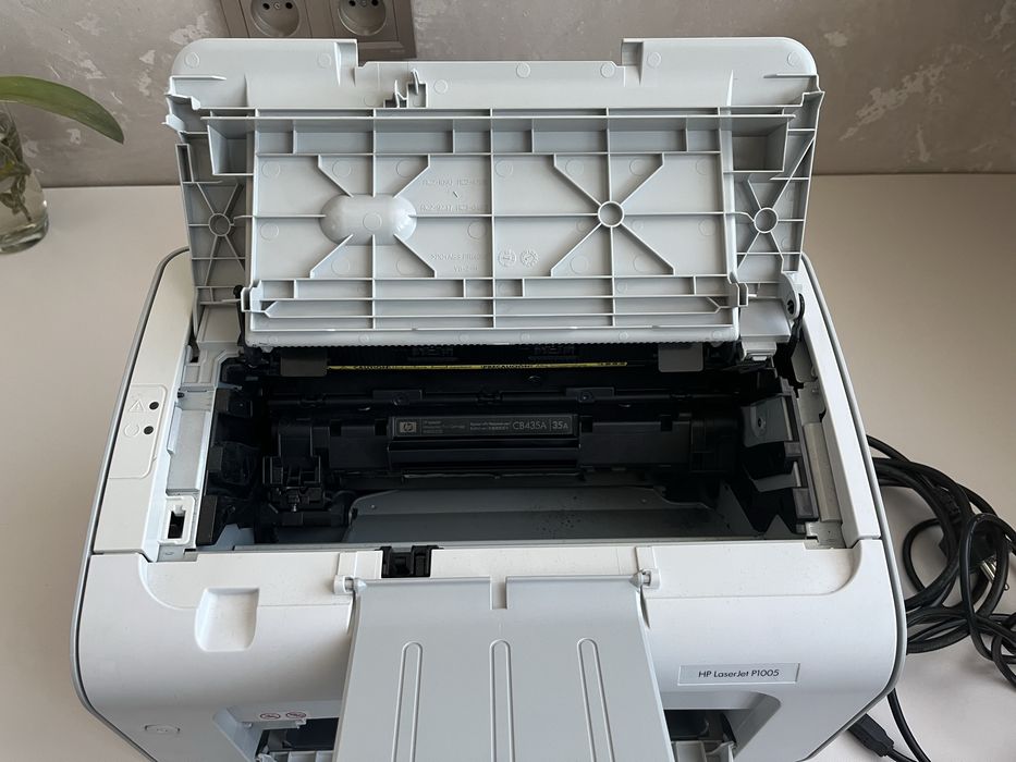 Лазерный монохромный принтер Б-класс HP LaserJet P1005