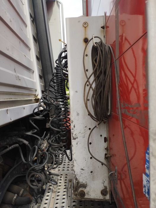 Напівпричіп SCHMITZ SCS 24