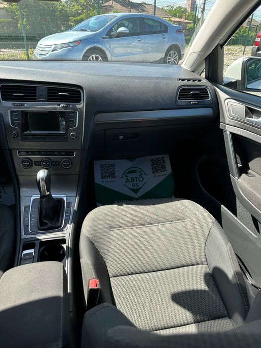 Продам Volkswagen Golf 2012 рік можлива розстрочка,кредит,обмін!