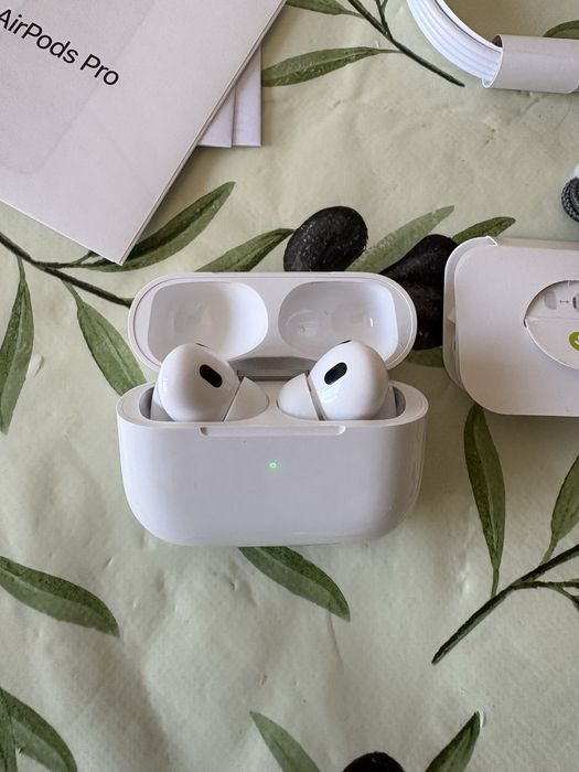 AirPods Pro (2.ª Geração) com Caixa MagSafe (USB-C) – Novos / Selados