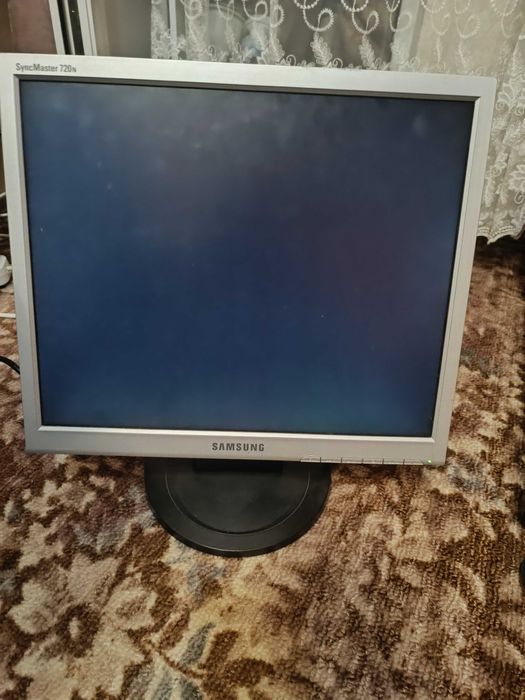 Продаю монитор SAMSUNG
