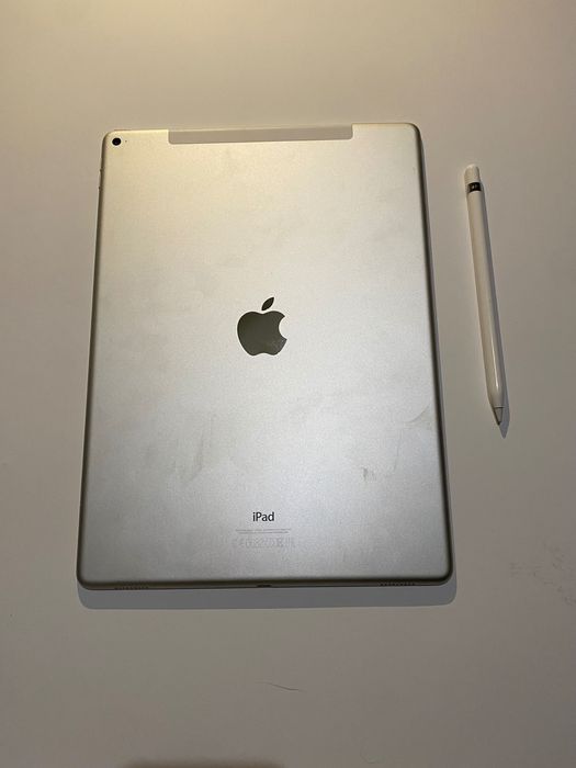iPad Pro 12,9" 128GB 1 gen + Apple Pencil + Etui + Klawiatura