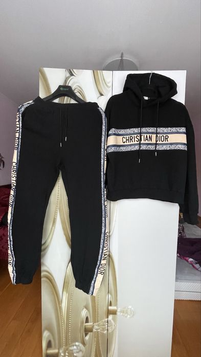 Спортивный костюм женский CHRISTIAN  DIOR  р. L