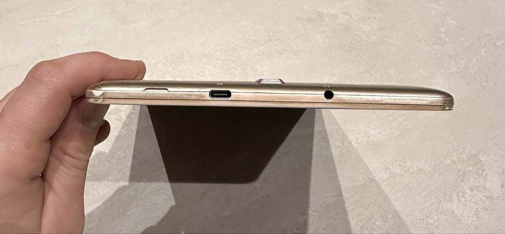 Планшет NOMI ULTRA3 LTE PRO на відновлення! So1