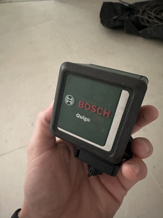 Vendo Laser Bosh linhas vermelhas