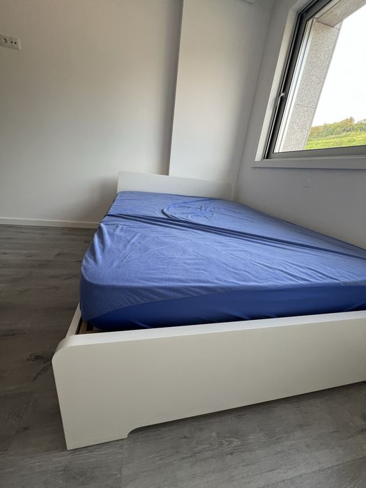 Cama com colchao