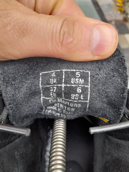 Ботинки жіночі шкіряні  Dr. Martens 1460 Mono Black