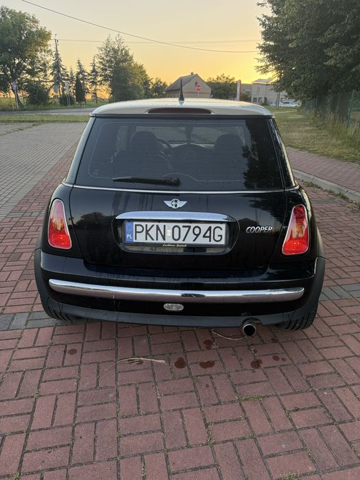 Mini Cooper 1.6 benzyna