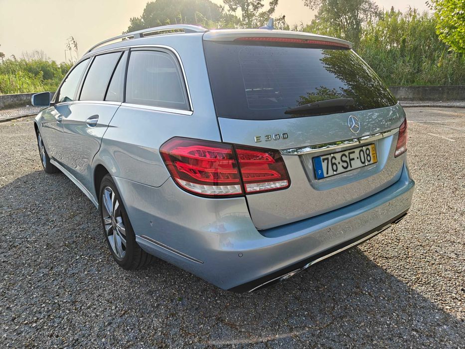 Mercedes-Benz E 300 Bluetec Hybrid