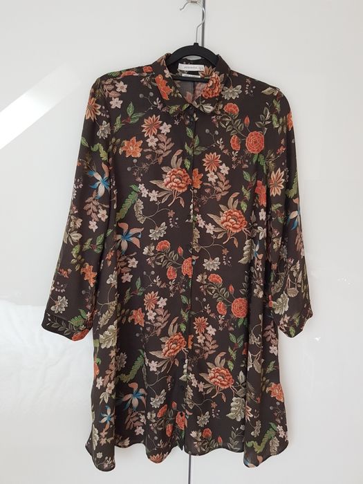 Reserved mini sukienka w kwiaty S oliwkowa boho na codzień z kieszeniami wiskoza koszulowa oversize