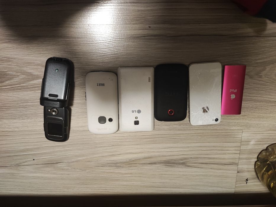 Sprzedam telefony na cześci+iPod