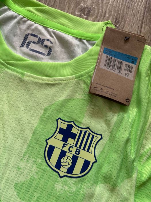 Футбольна форма Барселона Ямаль сезон 24-25/ Футбольное джерси Ямаль