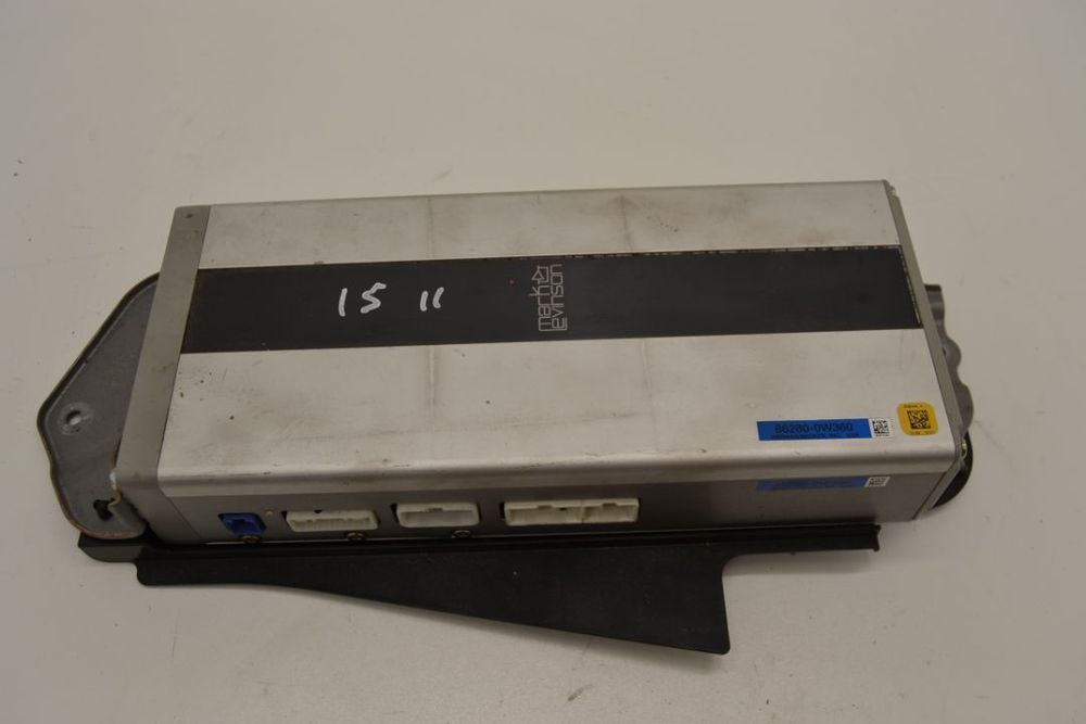 Wzmacniacz mark levinson Lexus IS II