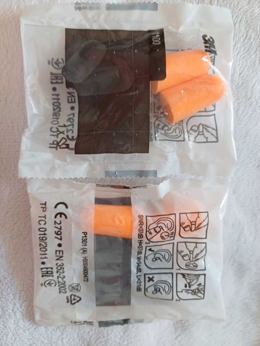 5 par zatyczek do uszu