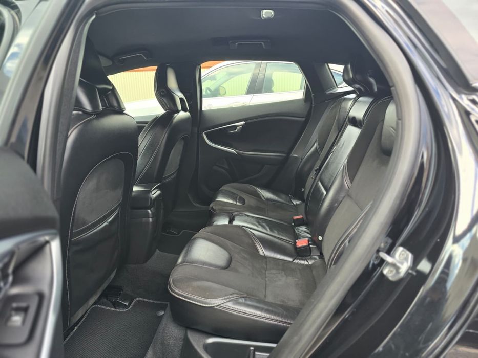 Volvo V40 R-design 1.6 D2 115Cv