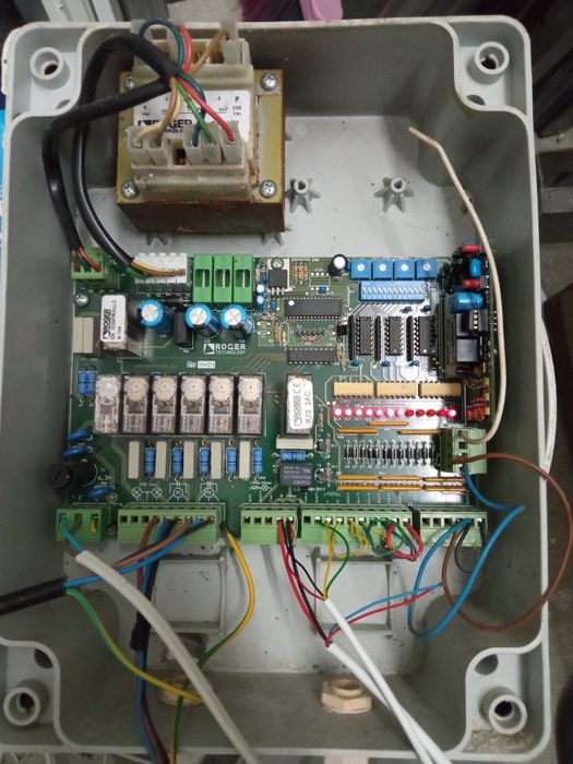 Placa eletrónica Automatismo Roger R70 2AC