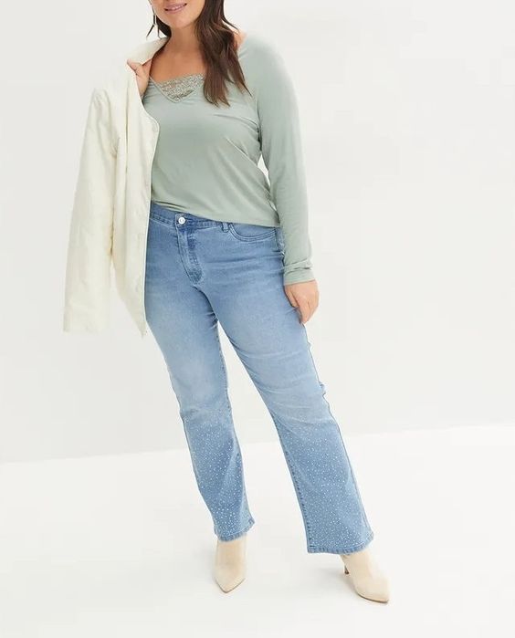 B.P.C jeansy bootcut ze sztrasami ^46
