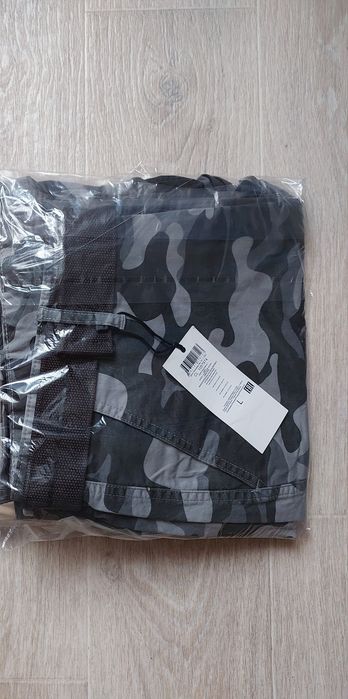 Продам шорти,,Colin's "