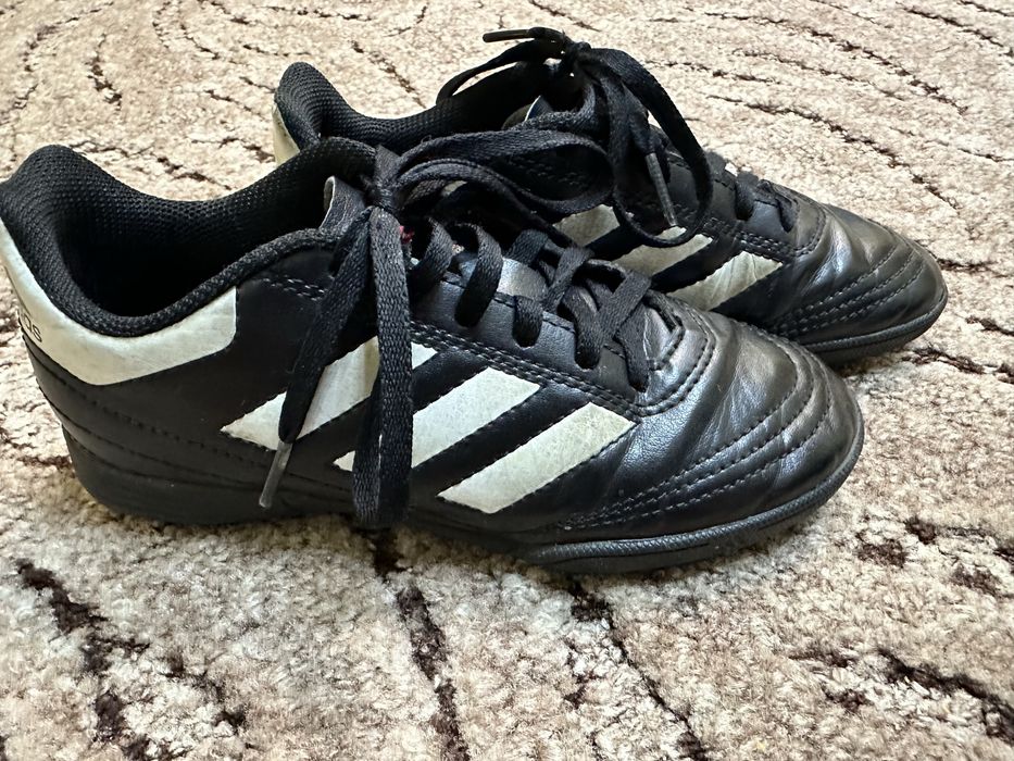Продам сороканіжки Adidas