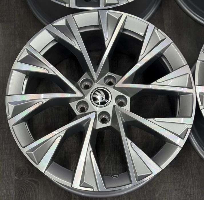 Нові оригінальні диски Skoda Superb IV 18 R18 Шкода Суперб 3P0601025H