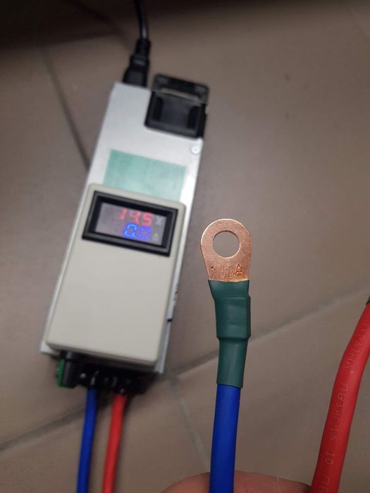 Потужний зарядний пристрій для lifepo4 100A