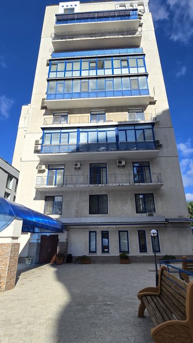 Пер.Мукачевский, Шикарная 3 комнатная квартира возле моря с паркингом