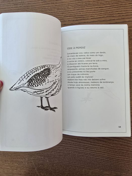 Livro "Animália - Odes aos Bichos" Autografado