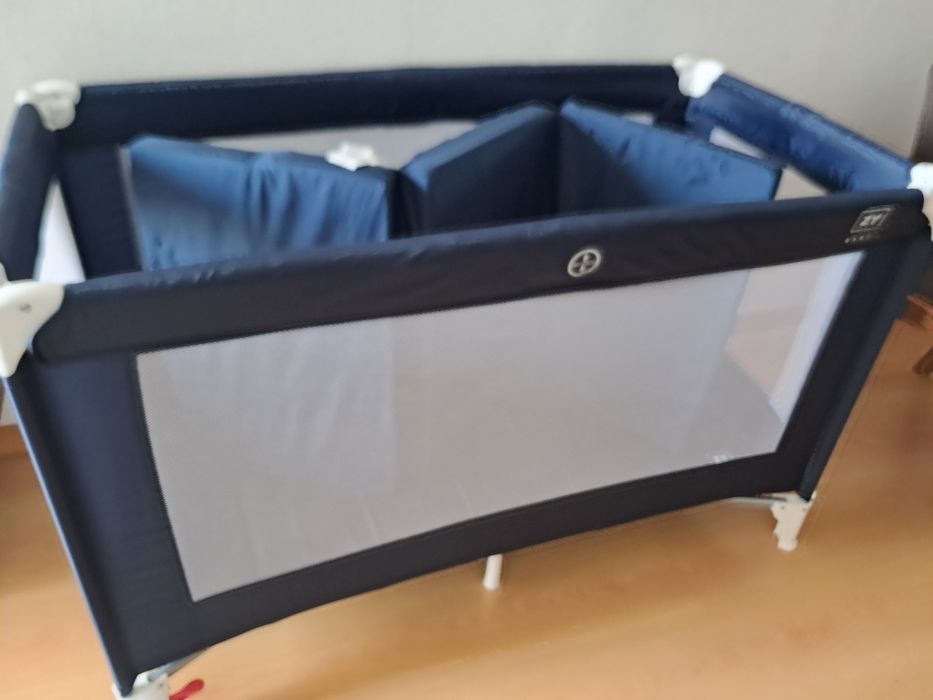 Cama de viagem + colchão (Zippy)