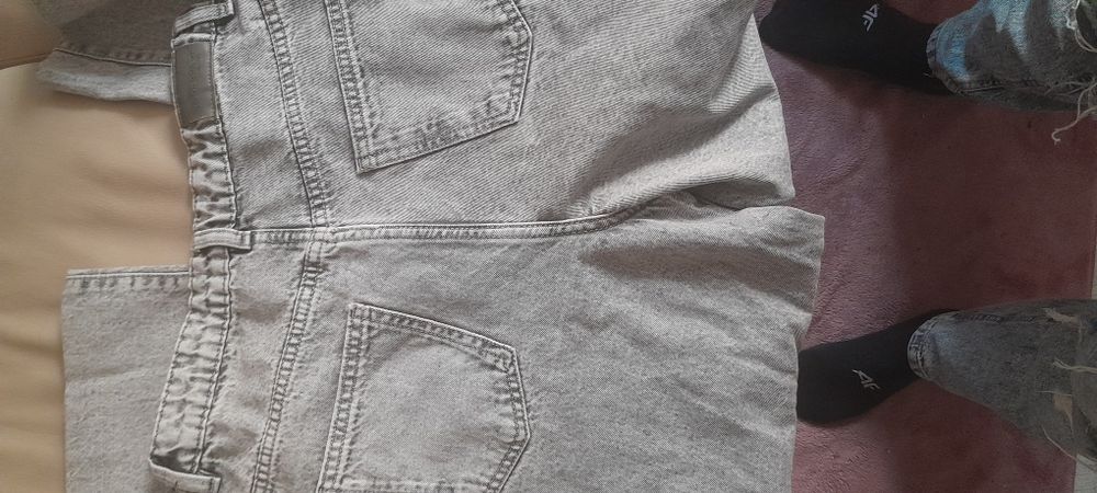 Jeansy reserved 164