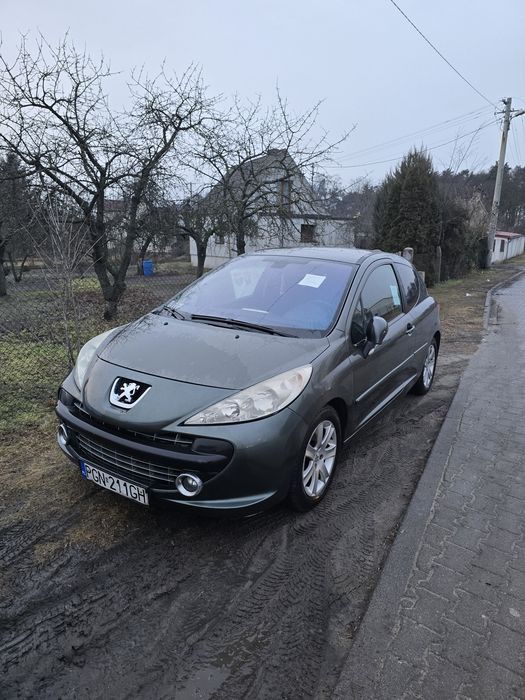 Samochód Peugeot 207
