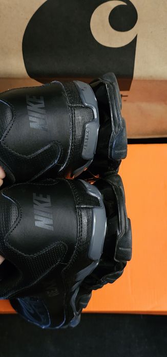 Nike performance reax 8