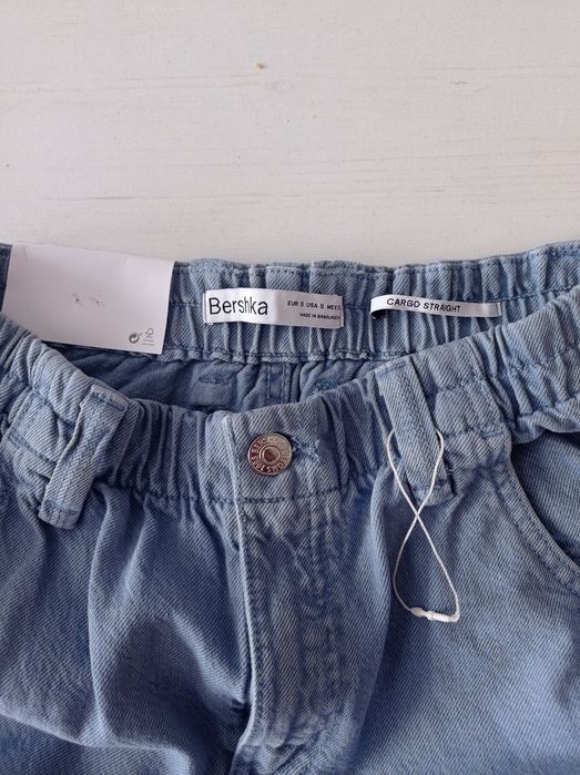 Nowe spodnie damskie jeansy cargo straig Bershka ht