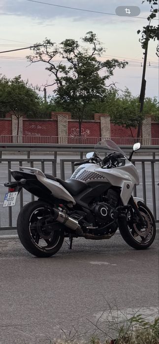 Мотоцикл Honda cbf 1000 2010 год без ABS