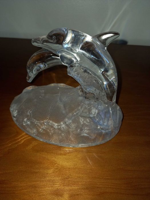 Estatueta decorativa com golfinhos cristal dArques
