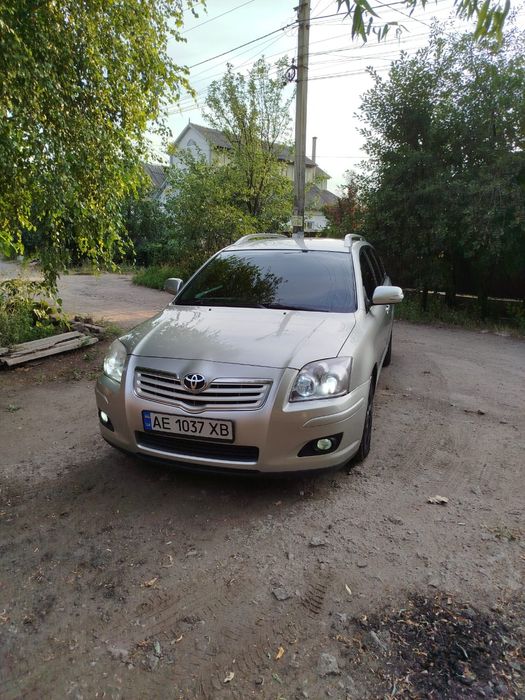 Тойота Авенсис универсал