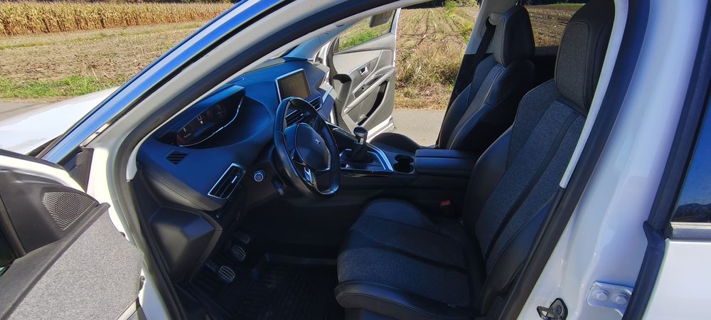 Peugeot 3008 1.5 bluehdi Allure