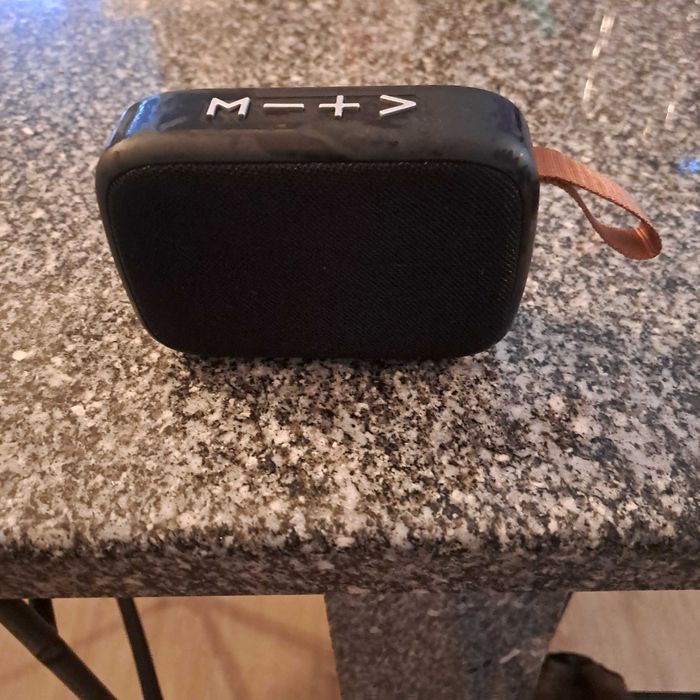 G2 Bluetooth Speaker (Refurbished)64551481607939121